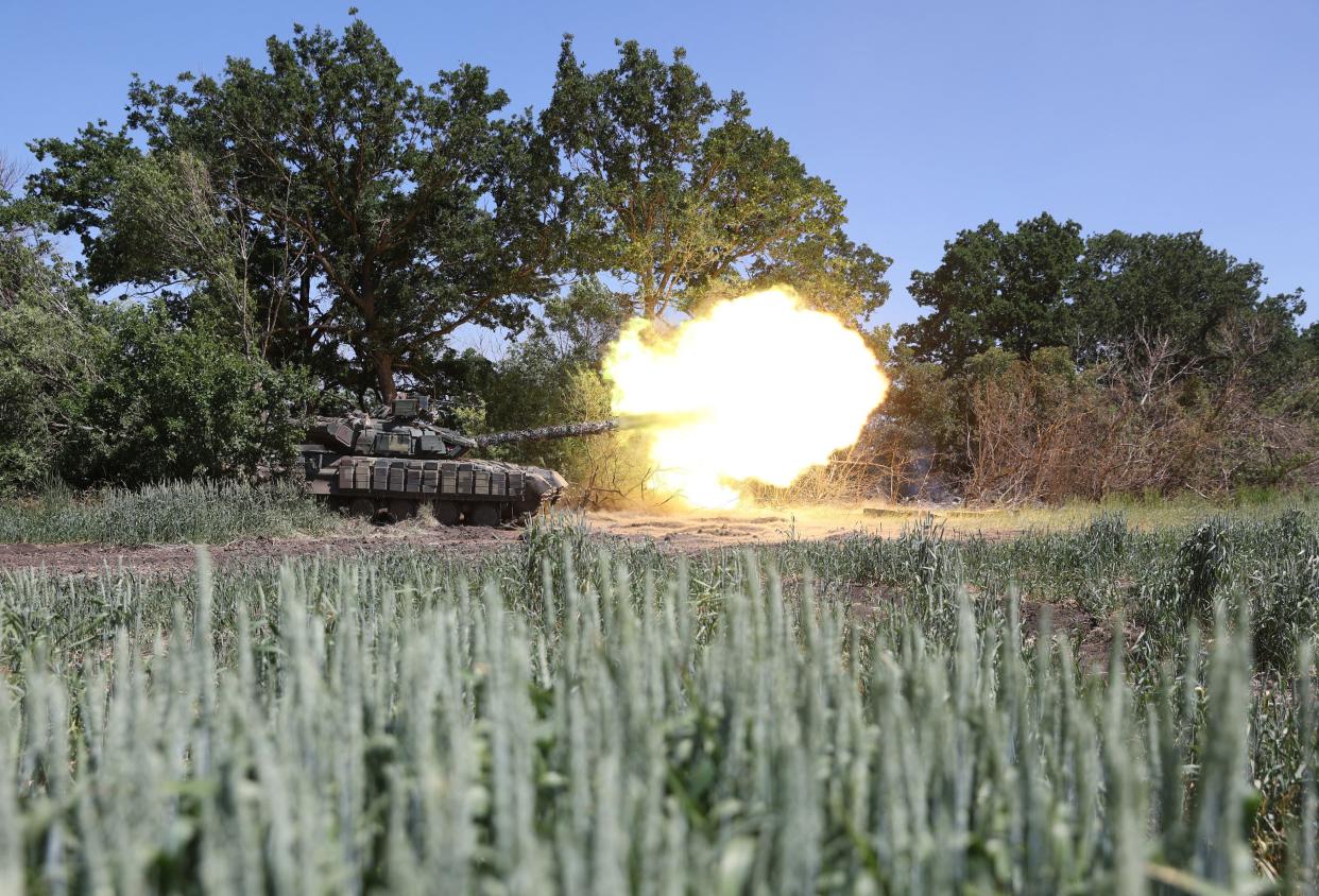 Ukrainian tankers fire at frontline positions near the city of Soledar, Donetsk region on June 10, 2022. 