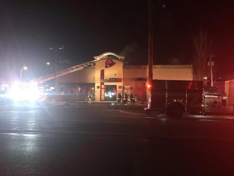 News Center 7 crews respond arriving on the scene of a working fire at Taco Bell. (WHIO)