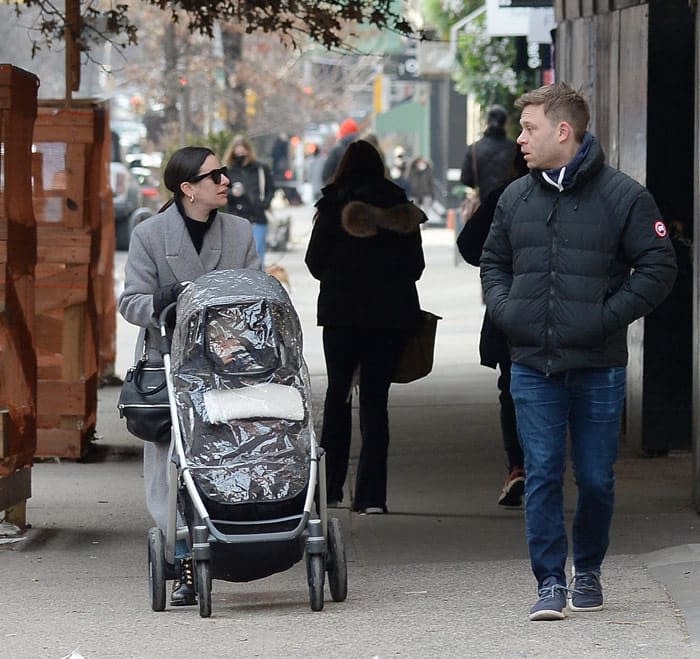 Lea Michele junto a su hijo y su pareja , Zandy Reich