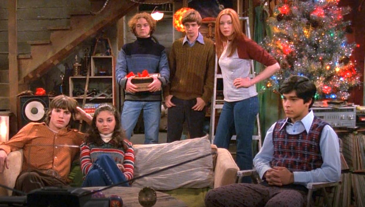 Kelso, Jackie, Hyde, Eric, Donna, and Fez on season one of "That '70s Show."