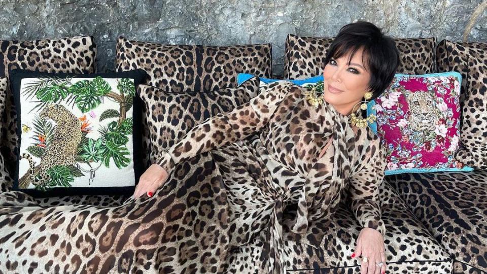 <p>Kris shares snaps of all her weekend looks, starting with head-to-toe leopard print ... </p>