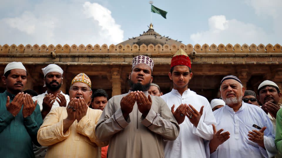 Muslims pray for peace ahead of verdict on a disputed religious site in Ayodhya, inside a mosque premises in Ahmedabad, India, November 8, 2019. - Amit Dave/Reuters