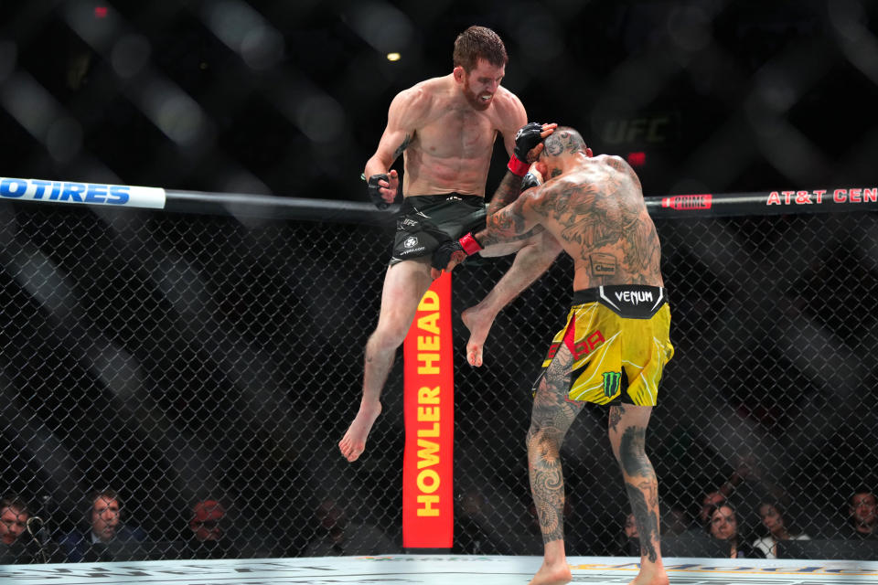 SAN ANTONIO, TEXAS - MARCH 25: (L-R) Cory Sandhagen knees Marlon Vera of Ecuador in a bantamweight fight during the UFC Fight Night event at AT&T Center on March 25, 2023 in San Antonio, Texas. (Photo by Cooper Neill/Zuffa LLC via Getty Images)