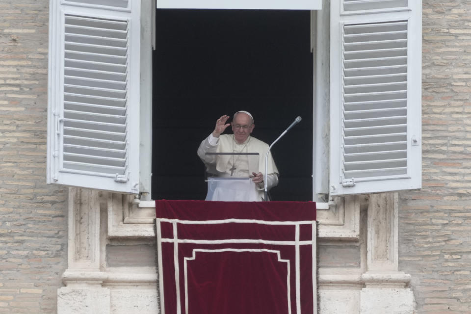 Pope Francis delivers the Regina Coeli noon prayer from his studio window overlooking St. Peter's Square at the Vatican, Sunday, 29, 2002. (AP Photo/Gregorio Borgia)