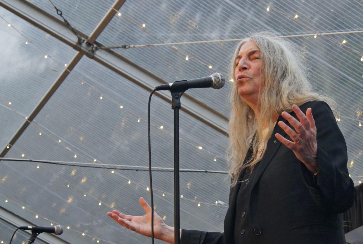 Patti Smith performs in February 2022 at Selby Gardens in Sarasota. Smith returns on Nov. 15 for a one-hour performance as a prelude to Selby Gardens’ upcoming exhibition, "Yayoi Kusama: A Letter to Georgia O’Keeffe."