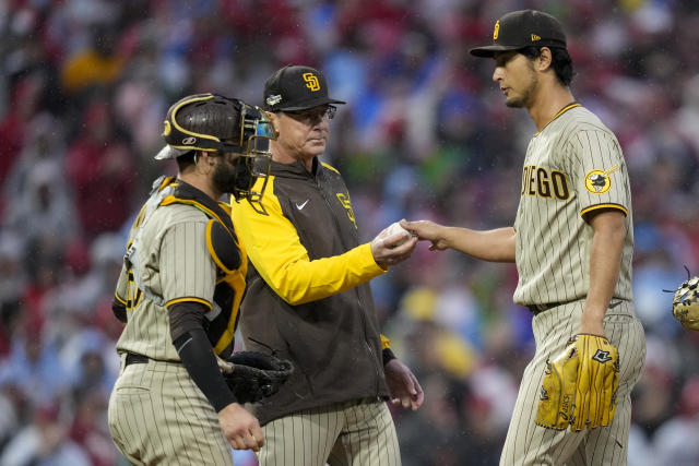 Harper's HR powers Phillies past Padres, into World Series