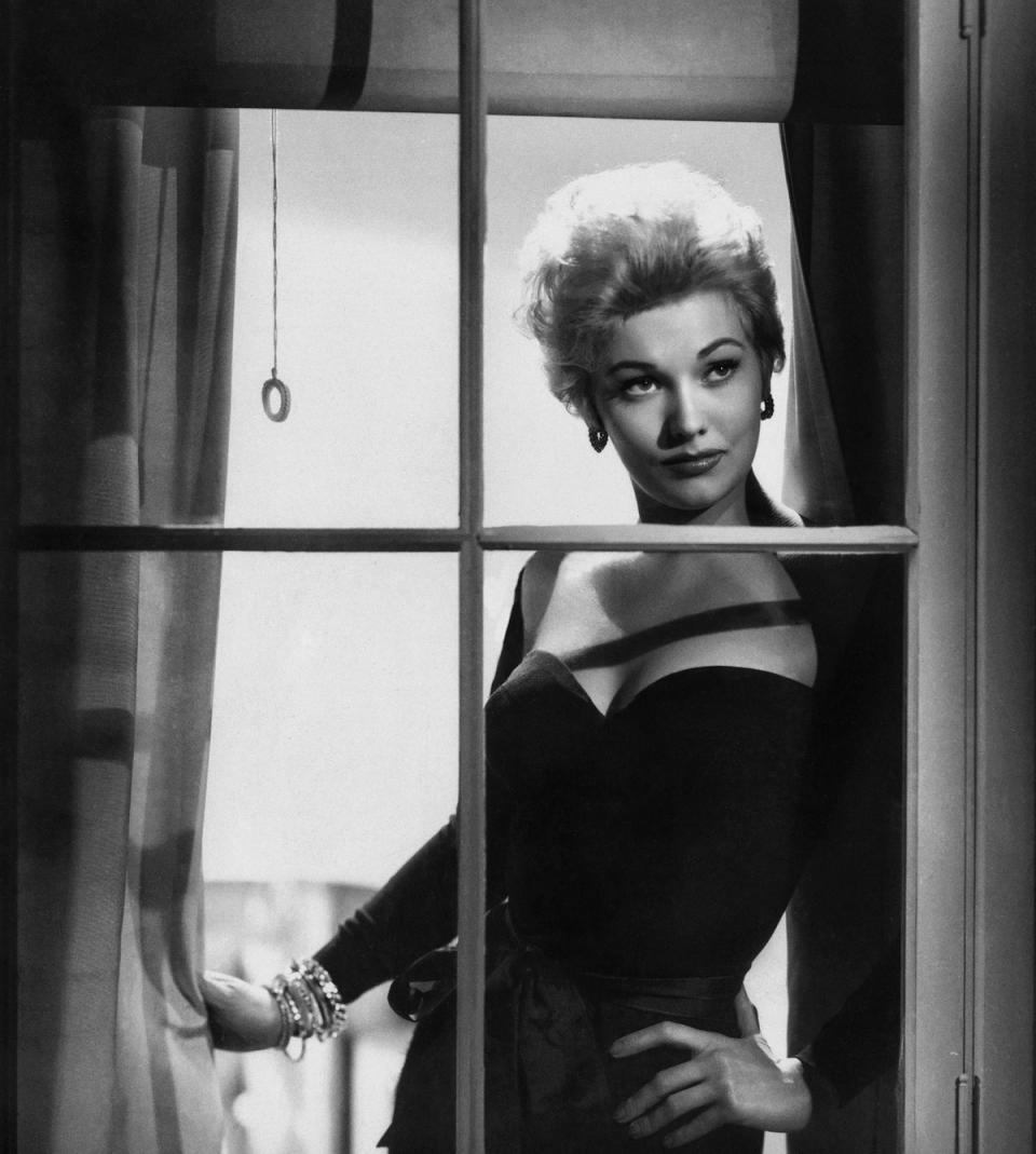 Publicity still of American actress Kim Novak in the film 'Pushover,' 1954