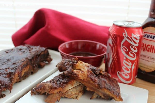 <strong>Get the <a href="http://cincyshopper.com/slow-cooker-ribs-with-coca-cola/">Slow Cooker Coke Ribs recipe</a>&nbsp;from Cincy Shopper</strong>