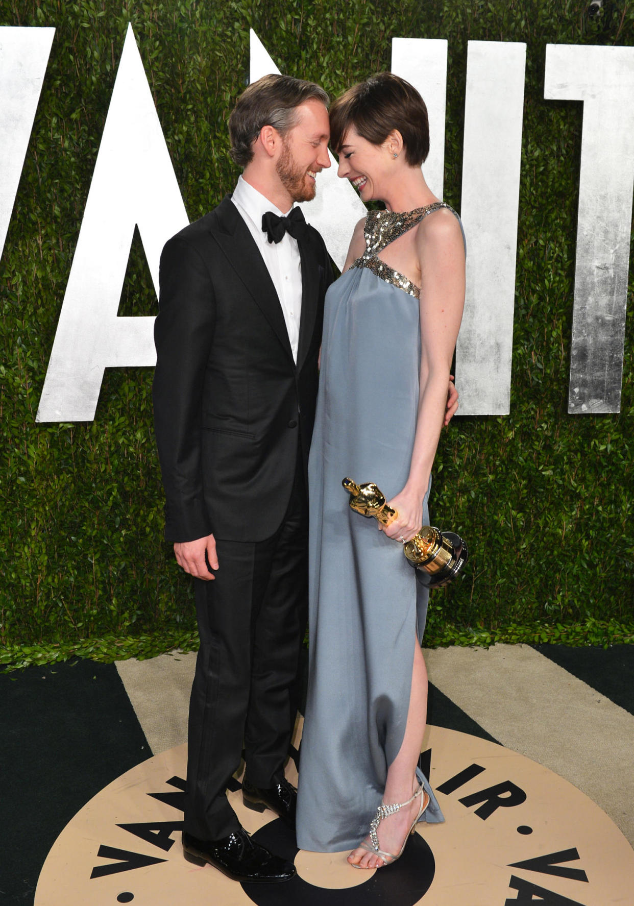 Anne Hathaway and Adam Shulman (Alberto E. Rodriguez / WireImage)