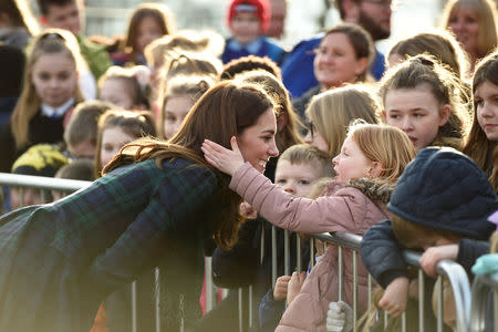 Catherine, Duchess of Cambridge meets school children outside a community centre, in Dundee, Scotland, January 29, 2019. Ian Rutherford/Pool via REUTERS