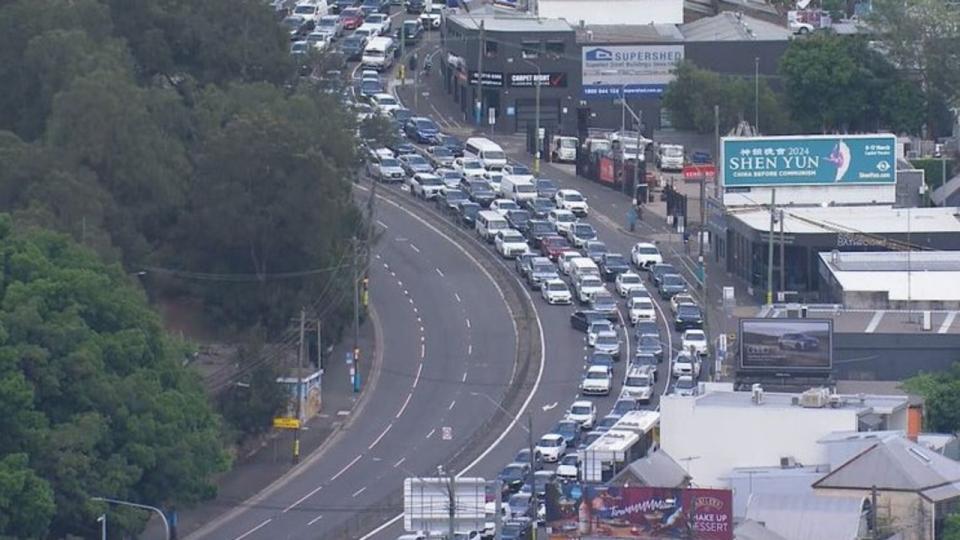 Traffic build up in Sydney's inner west after sign confuses commuters. Photo: 9News