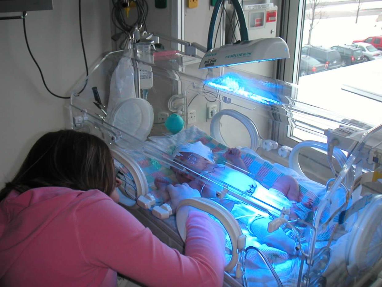 David E. McGlynn's son in the NICU in Wisconsin in 2007.