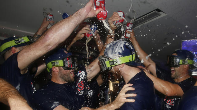 Blue Jays celebrate postseason clinch after win over Red Sox