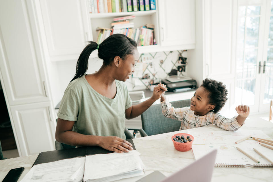 While it can be hard to find silver linings in the midst of a global pandemic, one thing most parents can probably agree on is how grateful they are for all of the extra family time they've had this year. But figuring out what's for breakfast, lunch or dinner every day? Not so much. <i>(Stock photo.)</i> (Photo: kate_sept2004 via Getty Images)