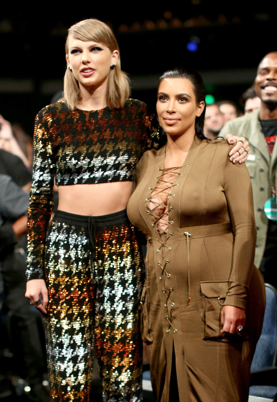 Taylor Swift and Kim Kardashian at the 2015 MTV Video Music Awards.&nbsp; (Photo: Christopher Polk/MTV1415 via Getty Images)