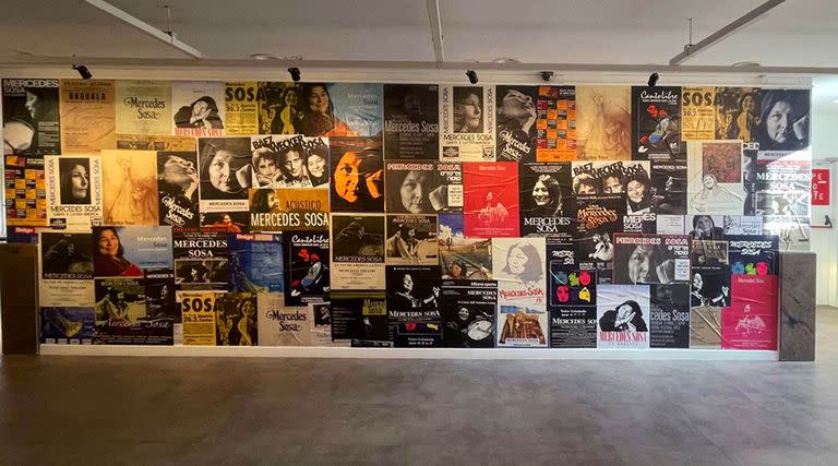 La muestra de Mercedes Sosa, La voz de la tierra, ya puede visitarse en el Centro Cultural Borges