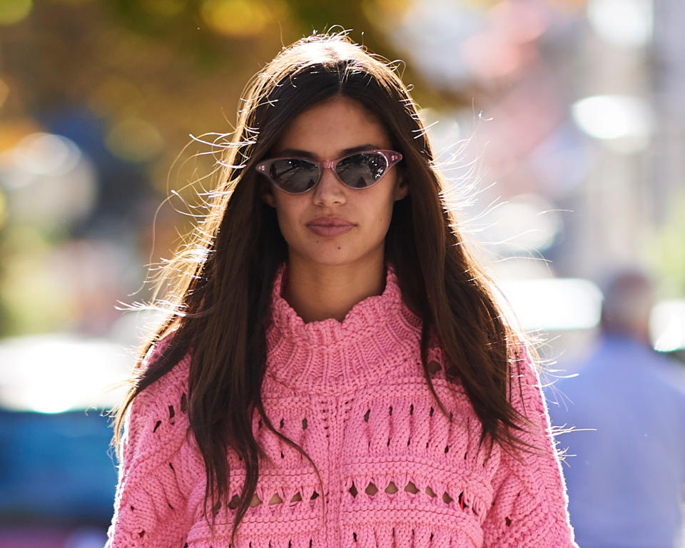 Sara Sampaio verzichtet abseits vom Runway meist auf Make-up. (Bild: Getty Images)