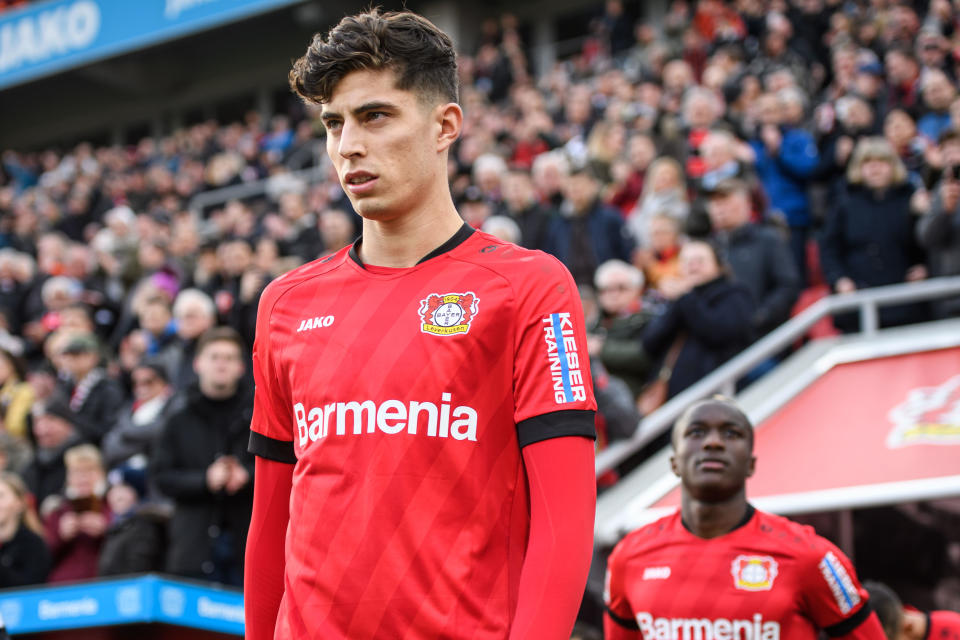 Gefährdet sind zahlreiche Sommer-Transfers – wie zum Beispiel der von Kai Havertz (vorne). (Bild: Jörg Schüler/Getty Images)