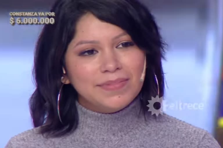 Cinthia tiene 35 años, vive en Microcentro y reveló, en Los 8 escalones, que tuvo cáncer de mama (Foto: Captura eltrece)