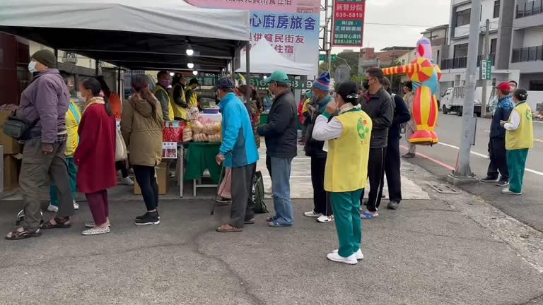 正德新營分院公益園遊會　分享愛心素食餐點