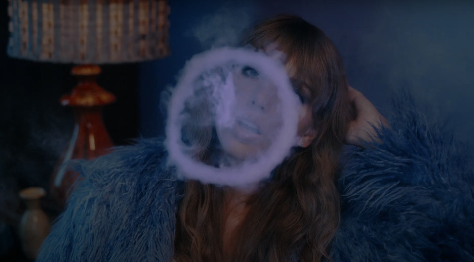 taylor swift's cloud puff