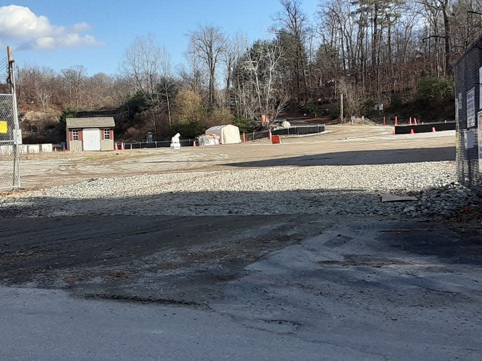 The Tennessee Gas Pipeline Company's construction site off Burnt Meadow Road in West Milford is active on Nov. 17, 2022.