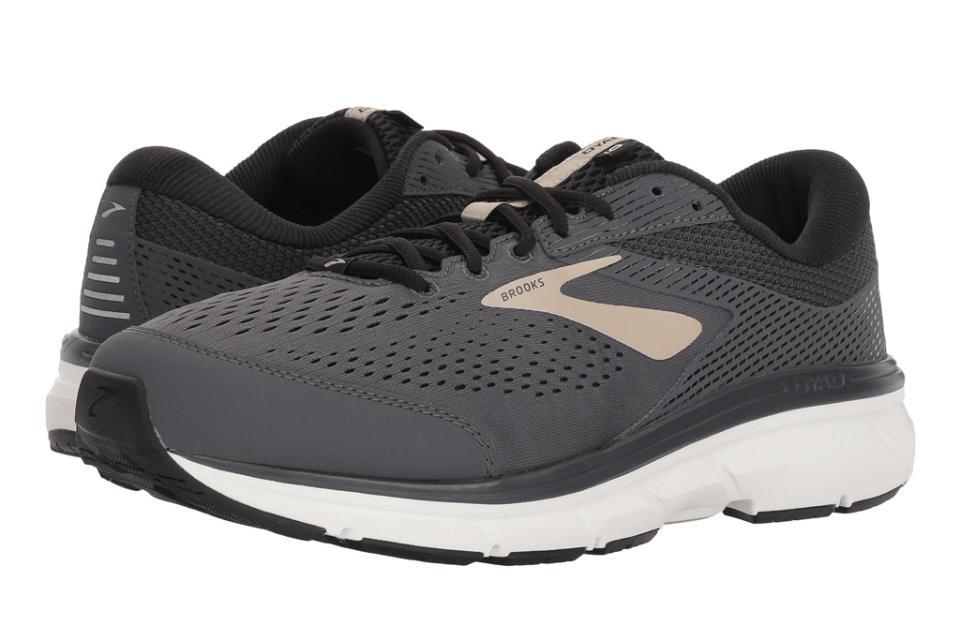 brooks sneakers, mens