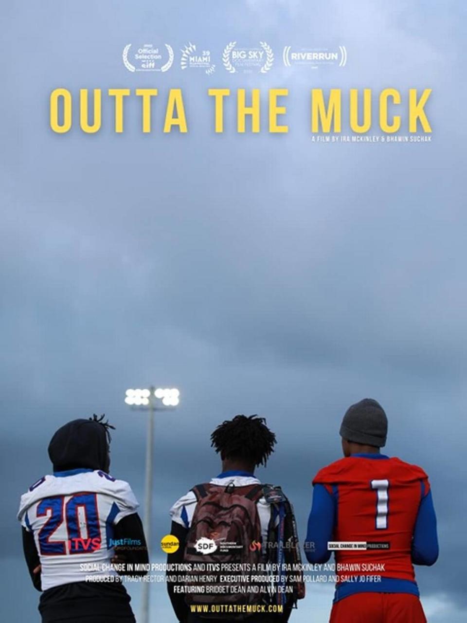 En O Cinema Miami Beach, ‘Outta The Muck’, el legado futbolístico de la comunidad afroamericana cuenta sus historias de logros y resiliencia frente a traumas personales y sociales.