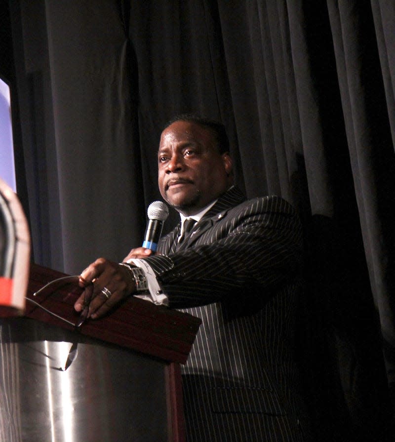 Bishop Eddie Long attends the 2009 Essence Music Festival Presented by Coca-Cola at the Louisiana Superdome on July 5, 2009 in New Orleans, Louisiana. - Photo: Johnny Nunez (Getty Images)