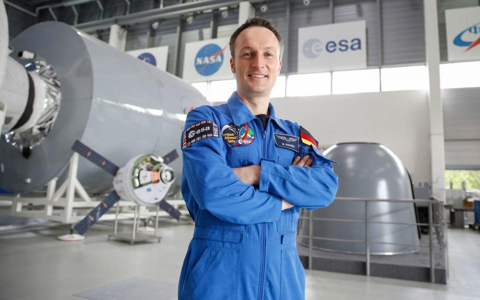 Wenn alles nach Plan verläuft, wird er bald der zwölfte deutsche Astronaut im Weltall: 2017 wurde der promovierte Materialwissenschaftler Matthias Maurer ins Europäische Astronautenkorps aufgenommen. Sein erster eigener Raumflug soll im Herbst 2021 stattfinden, geplant ist, dass Maurer mit der Mission SpaceX Crew-3 zur ISS fliegt und sechs Monate auf der Raumstation bleibt. (Bild: ESA / Sabine Grothues)