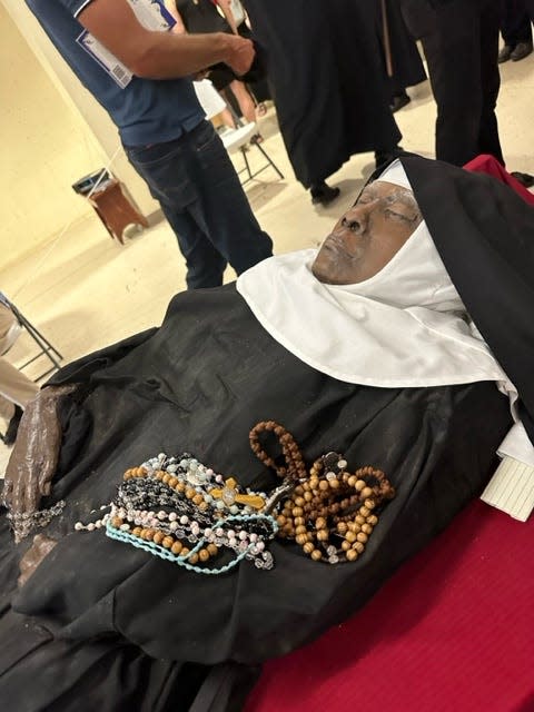 Catholics have flocked to Gower, Missouri, to visit the recently exhumed body of Sister Wilhelmina Lancaster, OSB, whose intact with no signs of decomposition remains have shocked believers.
Lancaster, the founder of the Benedictine Sisters of Mary, Queen of Apostles, died in 2019 at 95.