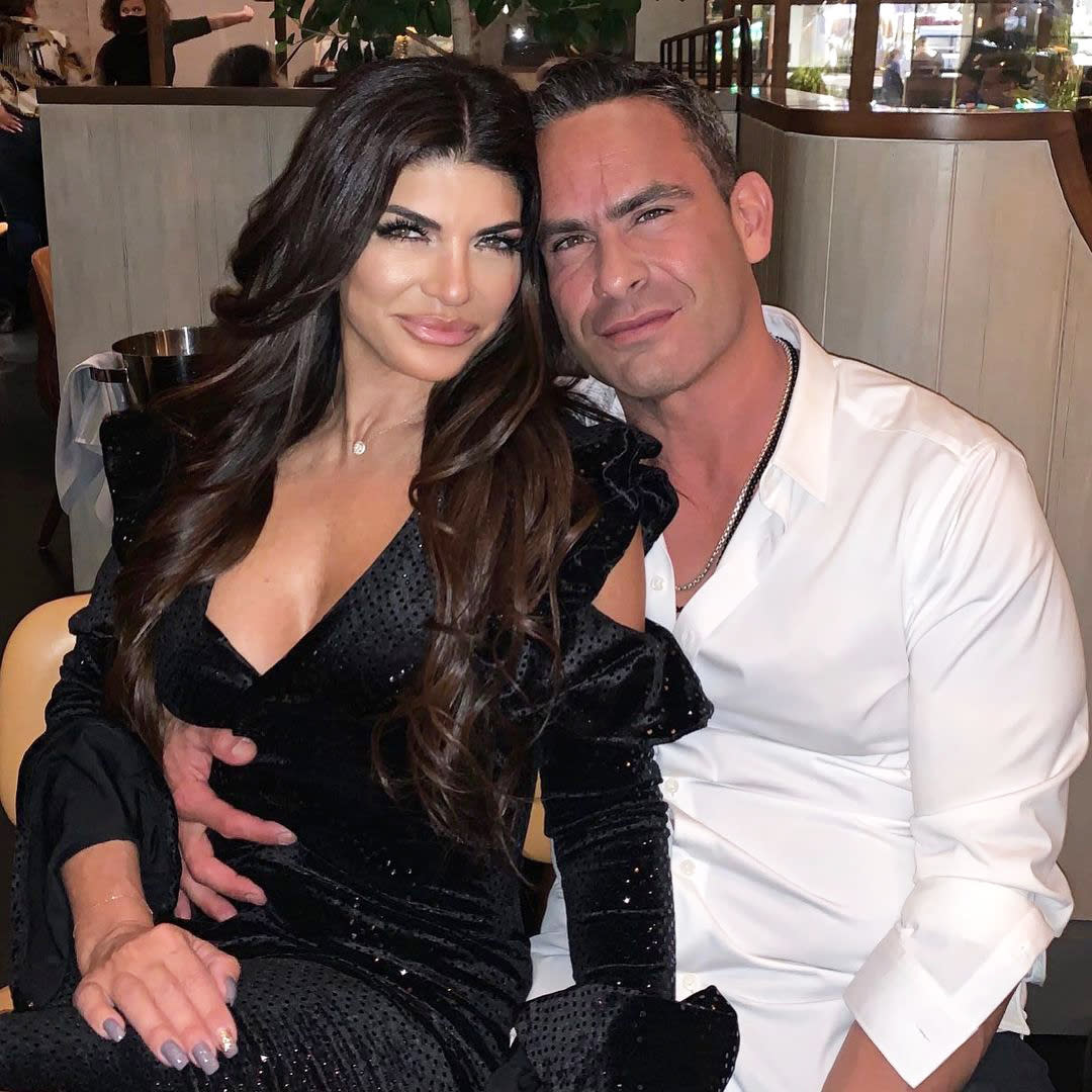 Teresa Giudice Goes Instagram Official With Luis Louie Ruelas