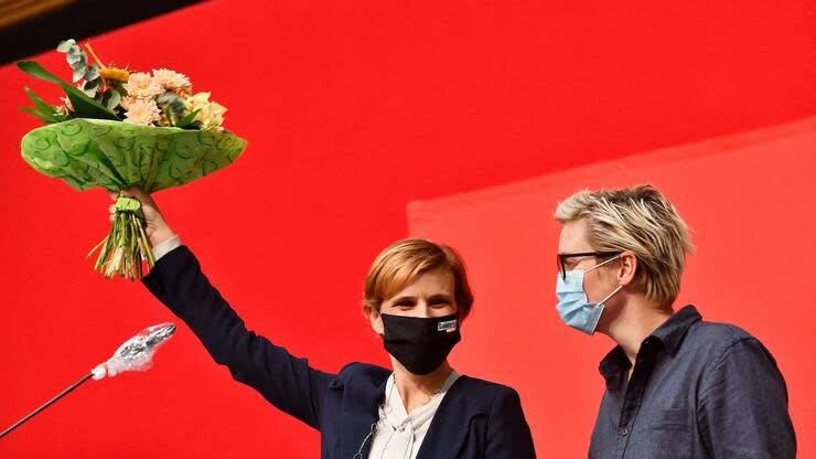 Die Noch-Bundesvorsitzende Katja Kipping und ihre mögliche Nachfolgerin Susanne Hennig-Wellsow werben für eine Koalition mit SPD und Grünen. Foto: dpa