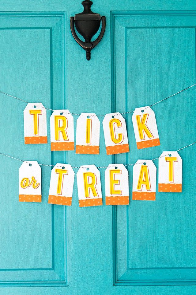 <p>Thanks to this blogger's free printable, this cute garland will cost you next to nothing to make.</p><p><strong>Get the tutorial at <a href="https://sarahhearts.com/avery-halloween/" rel="nofollow noopener" target="_blank" data-ylk="slk:Sarah Hearts;elm:context_link;itc:0;sec:content-canvas" class="link ">Sarah Hearts</a>.</strong> </p>