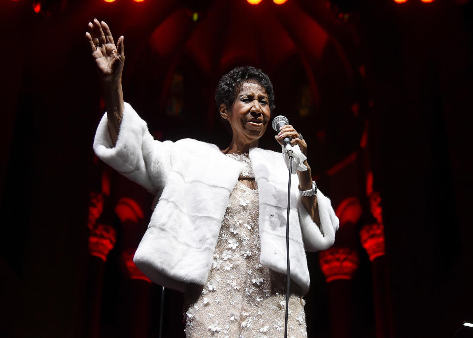 Aretha Franklin gives her final performance, at the Elton John AIDS Foundation gala on Nov. 7, 2017.