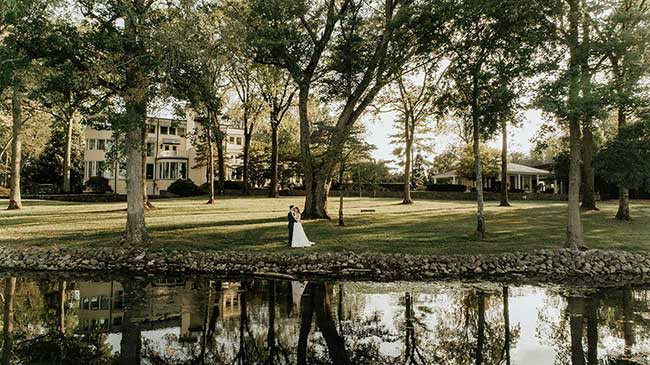 the-estate-at-cherokee-dock-weddings