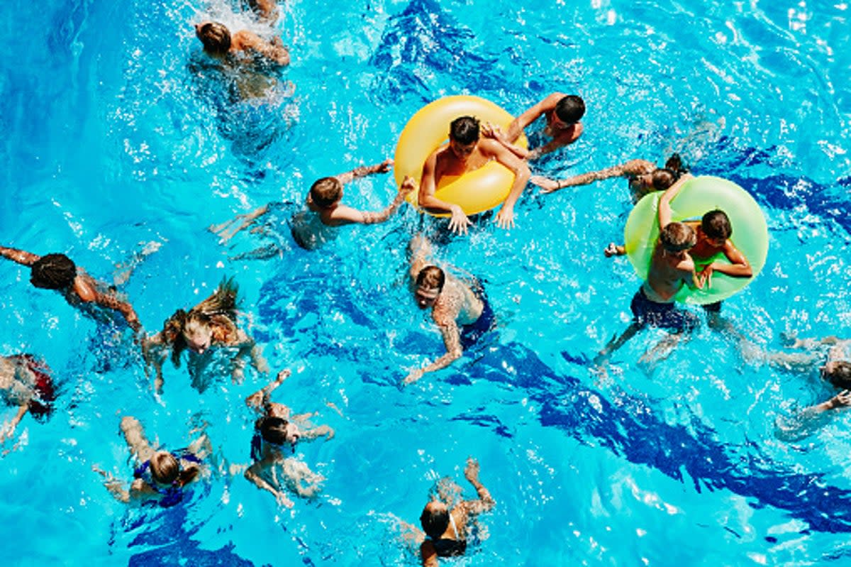 Mother sparks debate after claiming swimming pools count as bathing children (Getty Images)