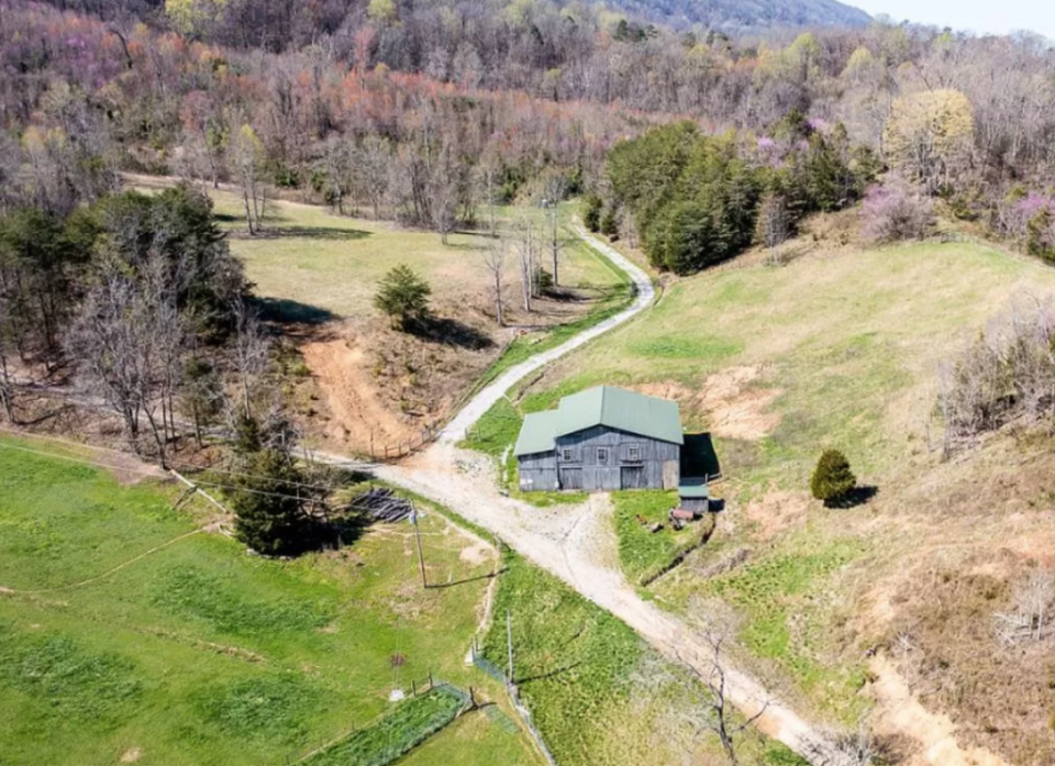 The Tennessee property purchased by Rod Iron Ministries (Zillow, via Vice News)