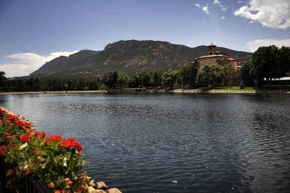 Donors to the Koch Network gathered at the luxurious Broadmoor Resort in Colorado Springs. (Photo: Joe Amon via Getty Images)