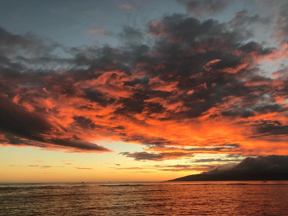 Sunset in Lahaina hawaii