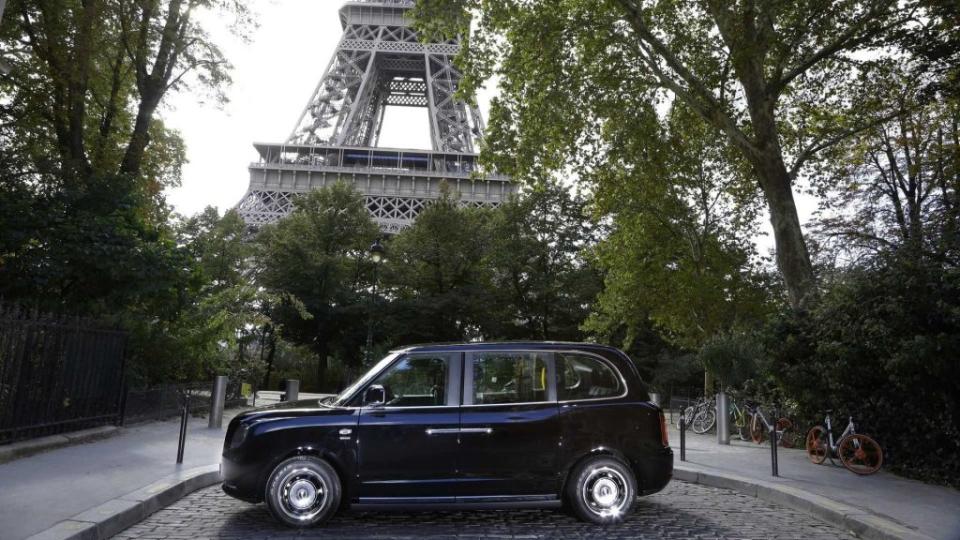 與法國政府對抗空汙，英國計程車LEVC TX侵略巴黎街頭