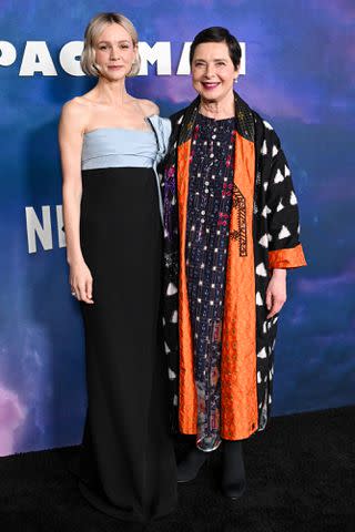 <p>Gilbert Flores/Variety via Getty</p> Carey Mulligan and Isabella Rossellini