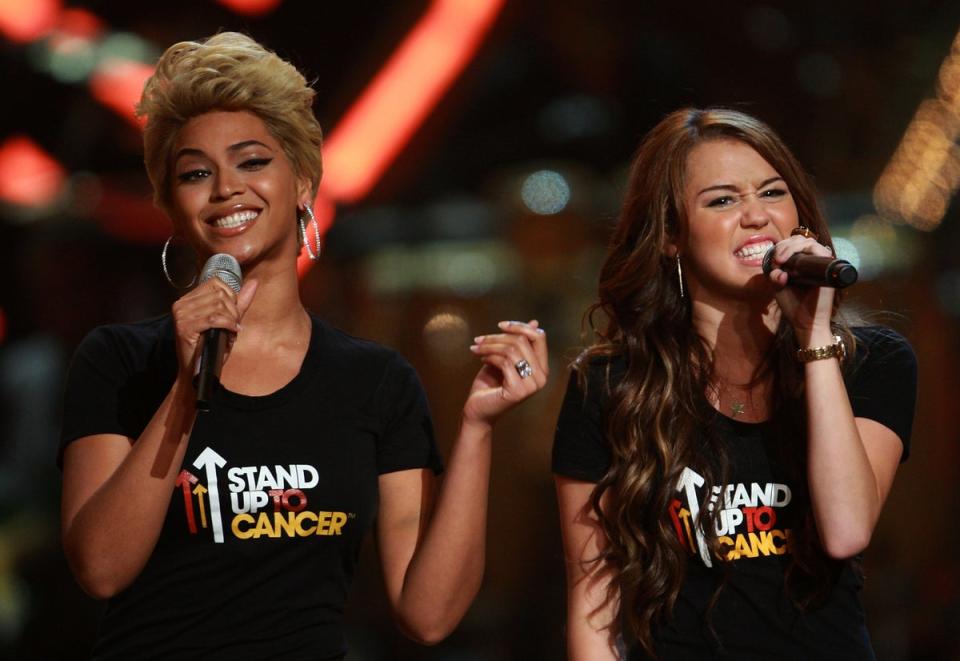 Beyonce and Miley Cyrus perform in 2008 (Getty Images)