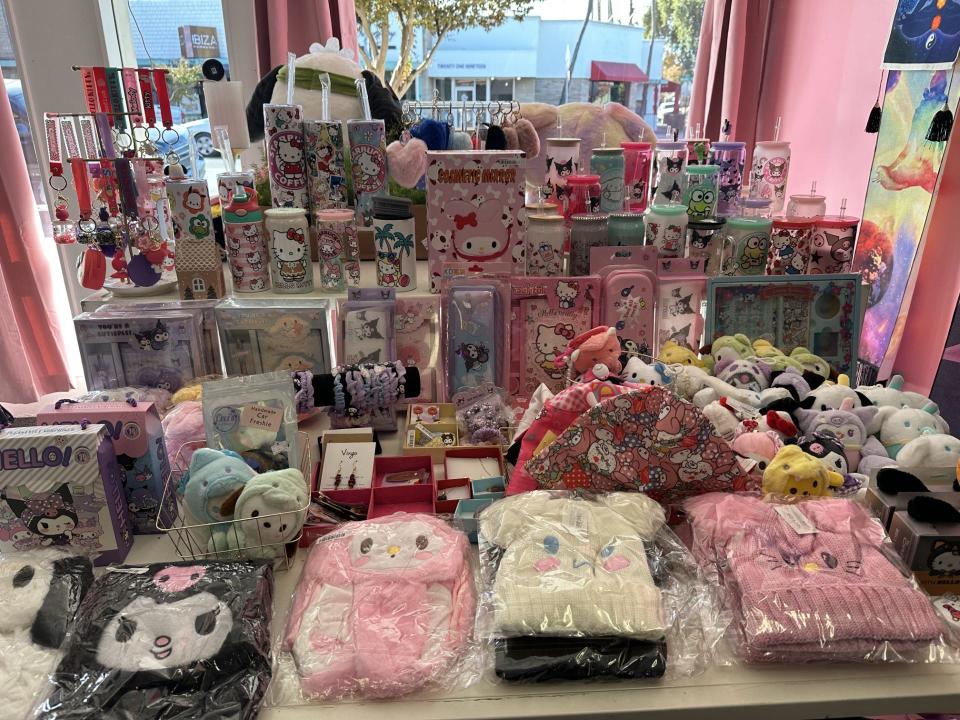 Are you looking for Hello Kitty themed gifts? If so, you are in luck because Hidden Gem has it all.