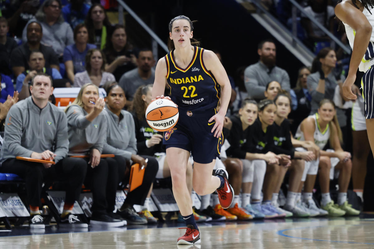 Caitlin Clark makes preseason debut as No. 1 pick in Indiana hosted Atlanta Dream game with live updates