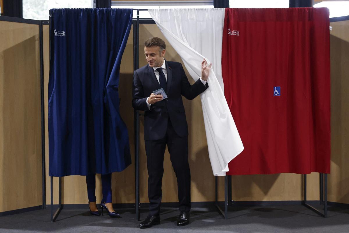 France’s far right in trouble after expected victory of left-wing alliance