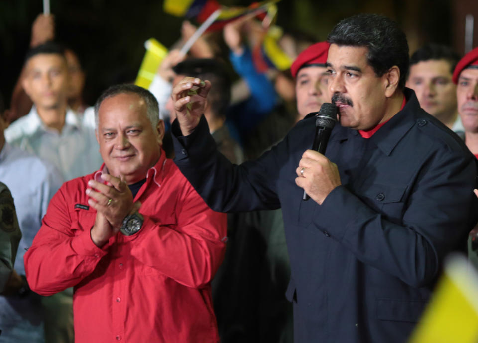 Maduro celebra los resultados de las elecciones regionales