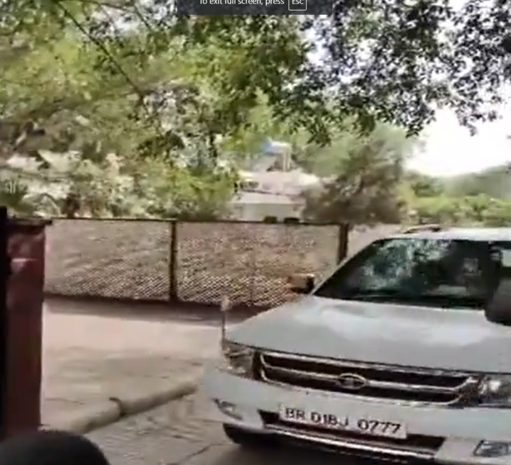 Allies of Narendra Modi arriving at his residence to discuss coalition demands (Screengrab/ANI)