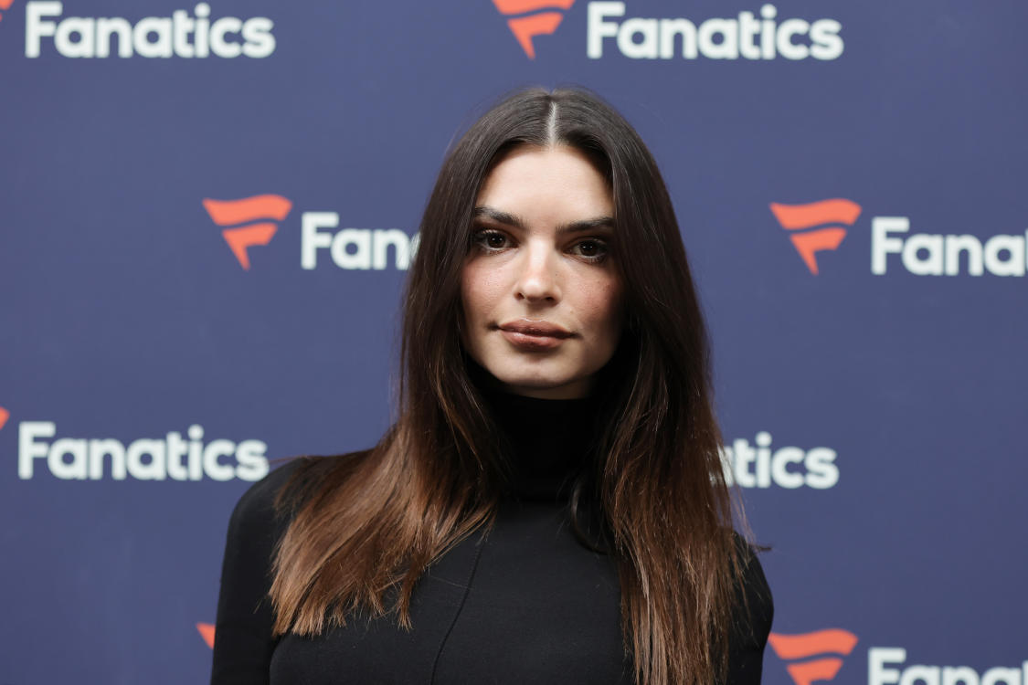 emily-ratajkowski-celebrates-iwd-and-birth-of-first-child