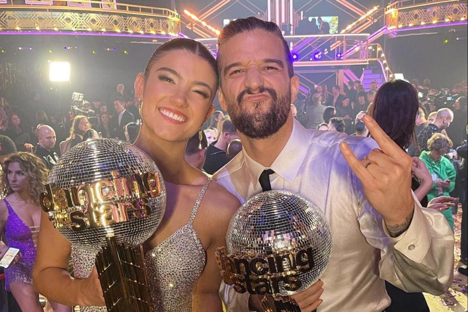 On Instagram, dancingwiththestars posted: Our Season 31 Mirrorball CHAMPS!!! ����❤️ #DWTSFinale #DWTS (DWTS/Instagram)